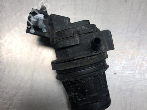 Used Washer pump TOYOTA IQ (_J1_) 1.0 (KGJ10_, KGJ10R) (68 hp) 16494507