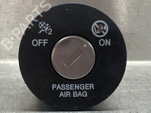 Used Switch KIA RIO IV (YB, SC, FB) 1.0 T-GDI 100 (101 hp) 16531842