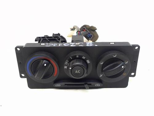 Used Climate control KIA RIO I Hatchback (DC) 1.5 16V (98 hp) 10822568