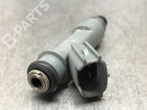 injector-toyota-aygo-_b4_-10-kgb40-aygob40-2325000050-2014-10853753 main image