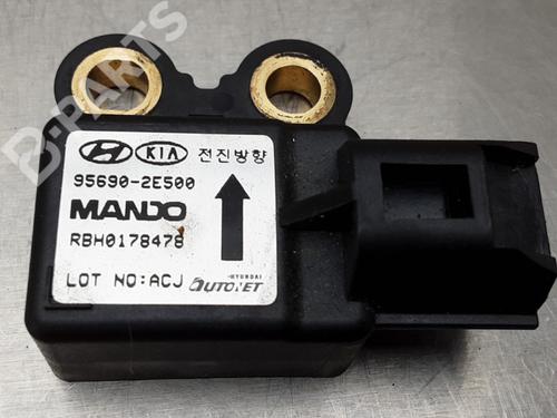 Used Electronic sensor Electronic sensor KIA SPORTAGE II (JE_, KM_) 2.7 V6 4WD (175 hp) 10855498 10855498