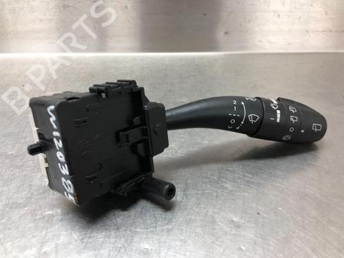 Used Steering column stalk HYUNDAI i30 Estate (FD) 1.4 (109 hp) 13650780