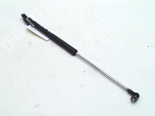 Used Tailgate lift support SUBARU FORESTER (SG_) 2.0 X AWD (SG5) (158 hp) 13167518