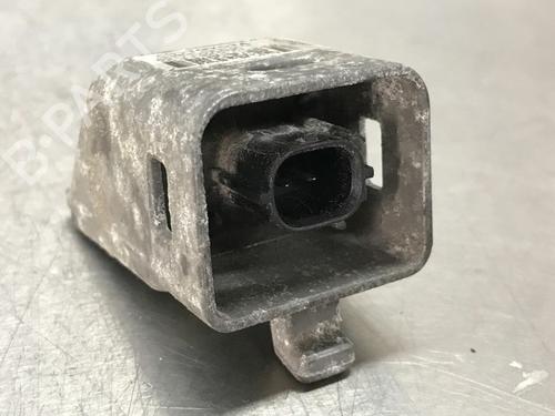 Used Electronic module LEXUS SC Convertible (UZZ40_) 430 (UZZ40_, UZZ40R) (286 hp) 10858883