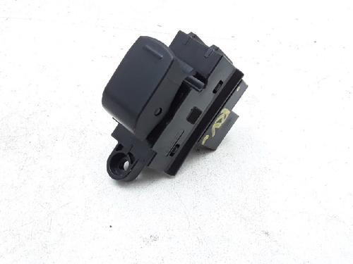 switch-suzuki-baleno-fw-ew-12-a1k412-2016-10836460 main image