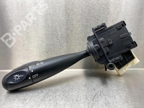 Used Switch Switch TOYOTA YARIS (_P1_) 1.3 (NCP10, SCP12_) (86 hp) 10857610 10857610