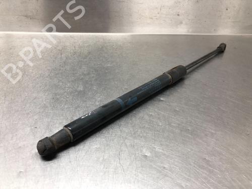 Used Tailgate lift support TOYOTA YARIS (_P13_) 1.4 D (NLP130_, NLP130) (90 hp) 13185912
