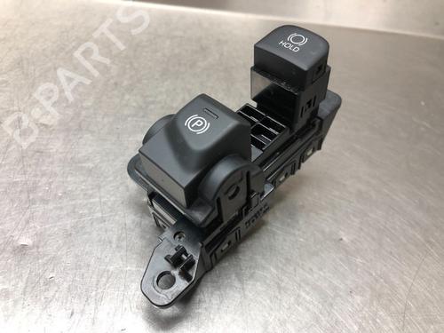 Used Switch TOYOTA YARIS (_P21_, _PA1_, _PH1_) 1.5 Hybrid (MXPH11) (92 hp) 11874274