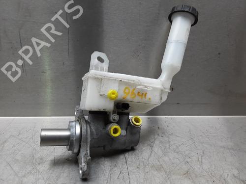 Used Brake master cylinder NISSAN JUKE (F15) 1.6 (117 hp) 10850982