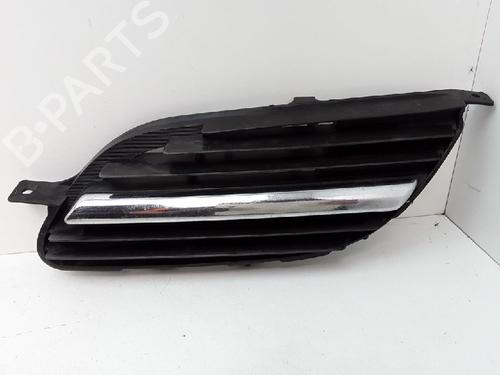 Used Grille NISSAN ALMERA TINO (V10) 1.8 (116 hp) 10839097
