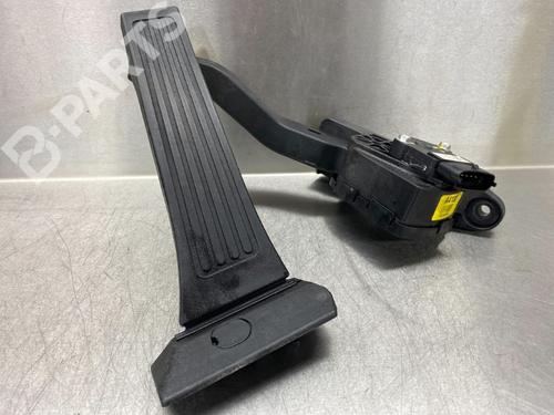 Used Pedal Pedal KIA CARENS IV 1.6 GDi (135 hp) 10854311 10854311