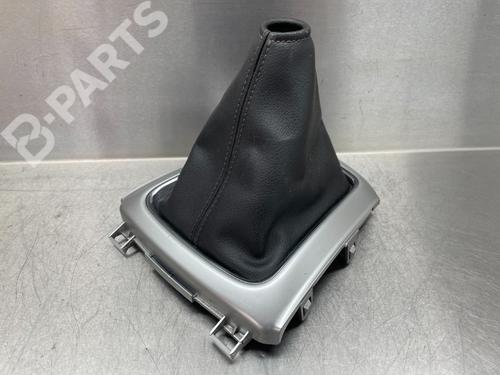 Used Manual gearbox selector Manual gearbox selector NISSAN QASHQAI II SUV (J11, J11_) 1.2 DIG-T (115 hp) 10857327 10857327