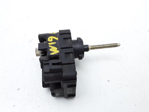 Used Headlight adjuster motor TOYOTA COROLLA Verso (_E12_) 1.8 VVT-i (ZZE122_, ZZE122R) (135 hp) 13172455