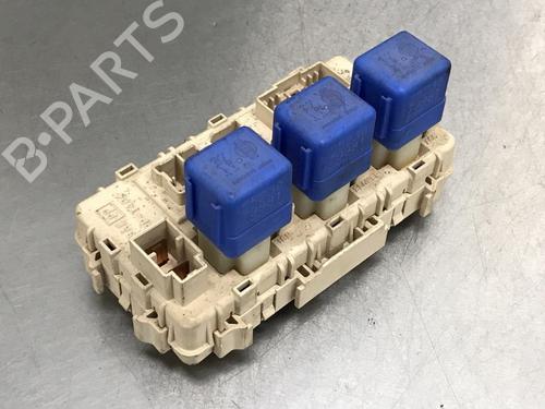 Fuse box NISSAN X-TRAIL I (T30) 2.2 dCi | BP10815751E1 