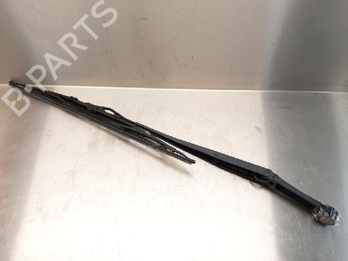 Used Front windshield wiper arm KIA SPORTAGE III (SL) 2.0 CRDi AWD (136 hp) 13176441