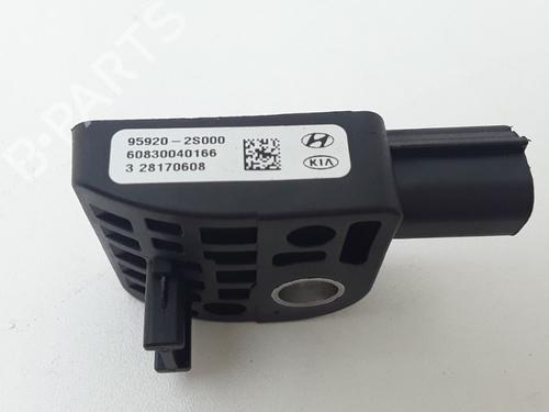 Used Electronic module KIA SPORTAGE III (SL) 1.6 GDI (135 hp) 10834304