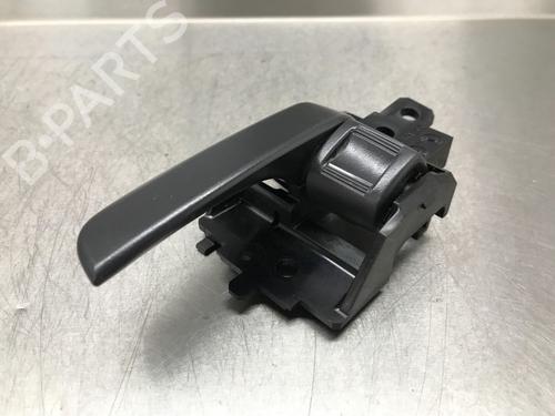 Venstre foran utvendig håndtak MITSUBISHI MIRAGE / SPACE STAR VI Hatchback (A0_A) 1.0 (A05A) (71 hp) 10855393