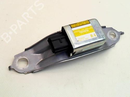 Used Electronic module TOYOTA PRIUS Liftback (_W2_) 1.5 Hybrid (NHW20_, NHW20R) (112 hp) 10821600