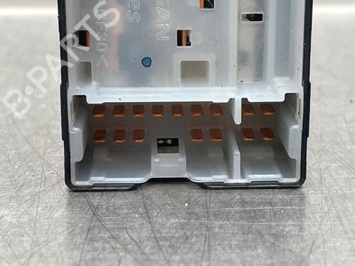 Switch NISSAN NV200 Van 1.5 dCi 90 (M20, M20N, M20M) | BP25294706I30 