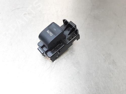 Used Switch TOYOTA AURIS (_E18_) 1.8 Hybrid (ZWE186_, ZWE186R) (136 hp) 10848115
