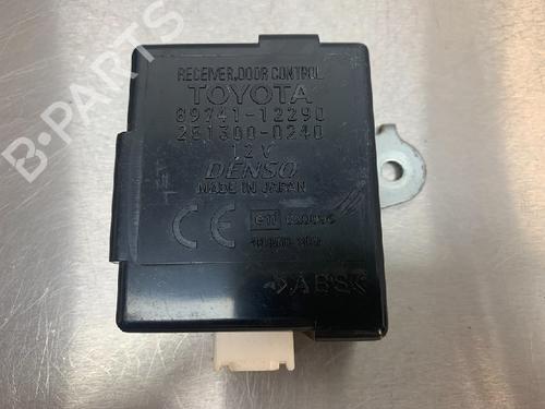 Module électronique TOYOTA COROLLA Estate (_E12_) 1.6 VVT-i (ZZE121_, ZZE121R) (110 hp) 10846753