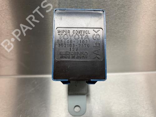 Used Electronic sensor TOYOTA HIACE IV Van (__H1_, __H2_) 2.4 TD (LXH12, LXH22) (90 hp) 13175542