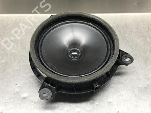 Used Speaker Speaker TOYOTA YARIS (_P21_, _PA1_, _PH1_) 1.5 Hybrid (MXPH10, MXPH11) (116 hp) 32452681 32452681