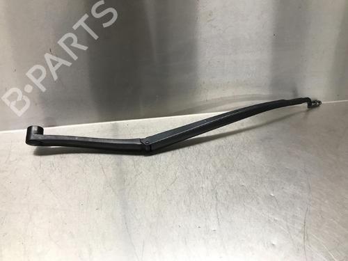 Used Front windshield wiper arm HYUNDAI i40 I CW (VF) 1.7 CRDi (141 hp) 13181514