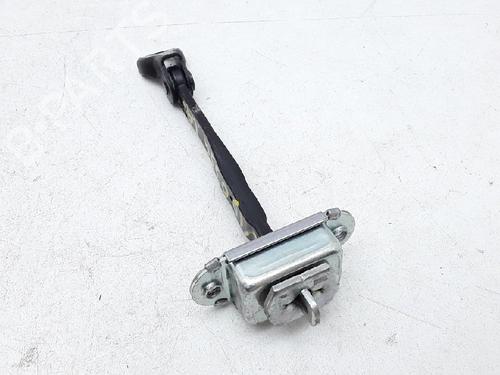 Used Hinge/Door check strap NISSAN JUKE (F15) 1.2 DIG-T (115 hp) 13172939