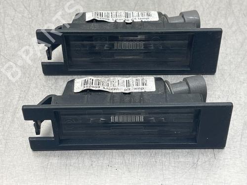 Nummerpladelys CHEVROLET VOLT EV 150 (151 hp) 13179539