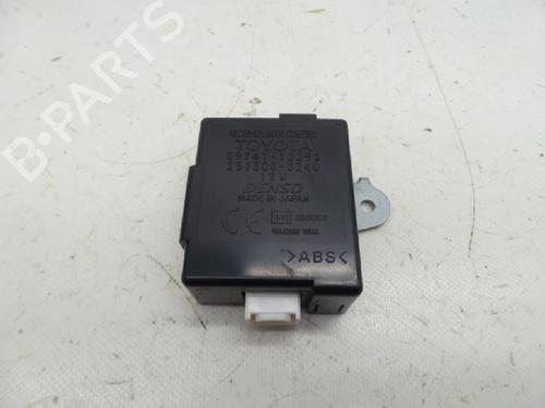 Elektronische module TOYOTA COROLLA Estate (_E12_) 2.0 D-4D (CDE120_, CDE120R) (90 hp) 10823795