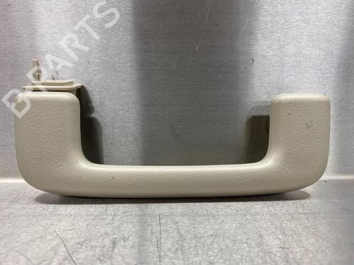 Used Interior roof handle MITSUBISHI OUTLANDER III (GG_W, GF_W, ZJ, ZL, ZK) Plug-in Hybrid (GG2W) (200 hp) 10856596