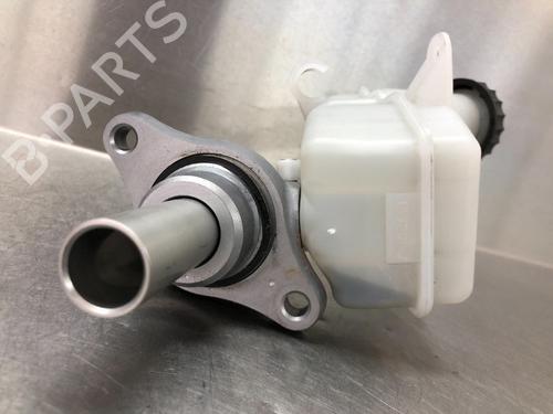 Brake master cylinder MITSUBISHI OUTLANDER III (GG_W, GF_W, ZJ, ZL, ZK) Plug-in Hybrid (GG2W) | BP15795087M77 