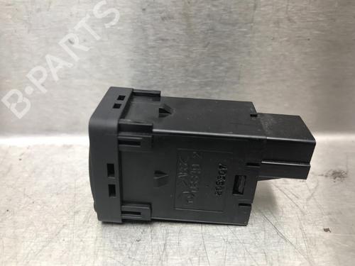 Switch NISSAN JUKE (F15) 1.6 | BP12250408I30 