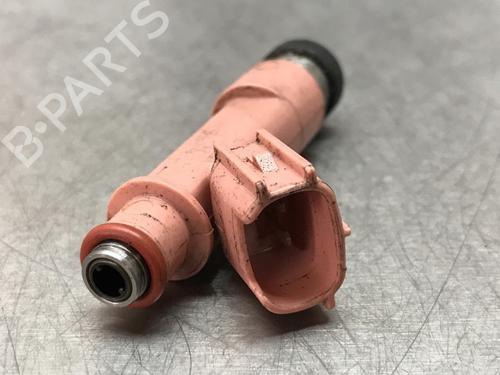 Used Injector TOYOTA YARIS (_P13_) 1.5 Hybrid (NHP130_, NHP130) (101 hp) 10853676