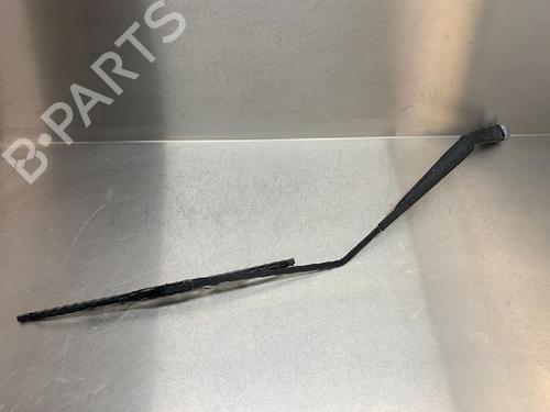 Used Front windshield wiper arm NISSAN JUKE (F15) 1.6 (117 hp) 13176515