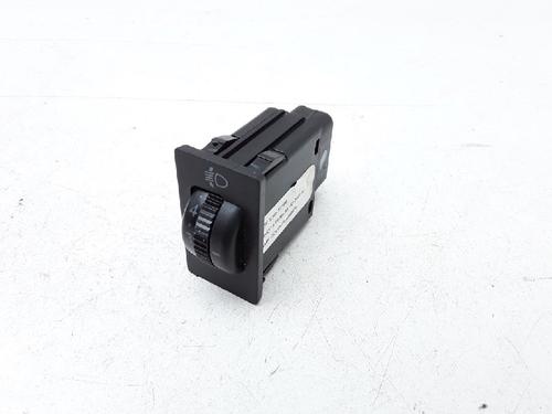 Used Switch TOYOTA AVENSIS Estate (_T25_) 2.2 D-CAT (ADT251_, ADT251R) (177 hp) 10839388