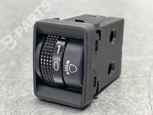 Used Switch Switch NISSAN QASHQAI II SUV (J11, J11_) 1.2 DIG-T (115 hp) 10857292 10857292