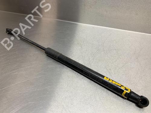 Used Tailgate lift support TOYOTA YARIS (_P13_) 1.5 (NSP131_) (112 hp) 13176249