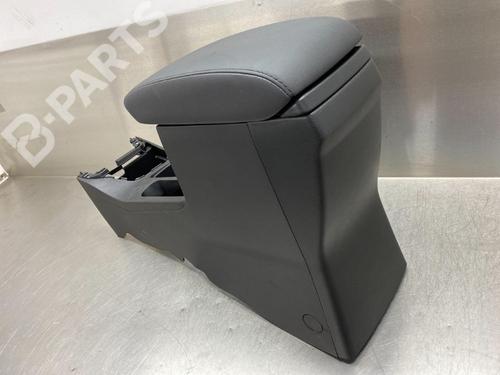 Used Armrest / Center console Armrest / Center console SUZUKI VITARA (LY) 1.4 Hybrid (Mild Hybrid) AllGrip (APK414) (129 hp) 10860015 10860015