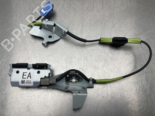 Antenne/Base TOYOTA LAND CRUISER PRADO (_J15_) 2.8 D-4D (GDJ150_, GDJ155_, GDJ150, GDJ151) (177 hp) 13179895