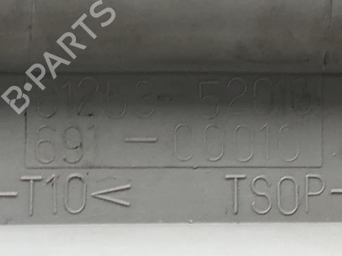 Interior roof light TOYOTA YARIS VERSO (_P2_) 1.3 (NCP20_, NCP22_, NCP20R, NCP22R) | BP11831517I8 