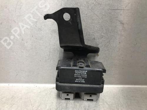 Used Electronic sensor TOYOTA LAND CRUISER 90 (_J9_) 3.0 TD (KZJ90_, KZJ95_, KZJ90R, KZJ95R, KZJ90W, KZJ95W) (125 hp) 13495858