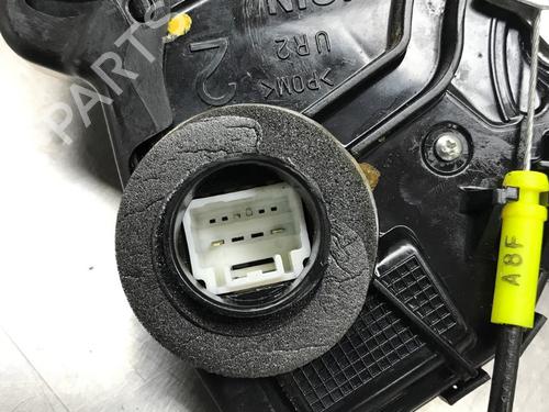 Front right lock TOYOTA AURIS (_E18_) 1.8 Hybrid (ZWE186_, ZWE186R) | BP15294606C97 