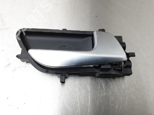Used Front right exterior door handle HYUNDAI i20 II (GB, IB) 1.0 T-GDI (101 hp) 18484816