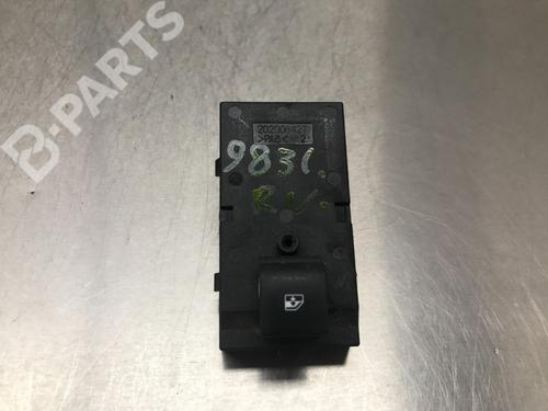 switch-chevrolet-aveo-hatchback-t300-13-d-202008427-2011-10859238 main image