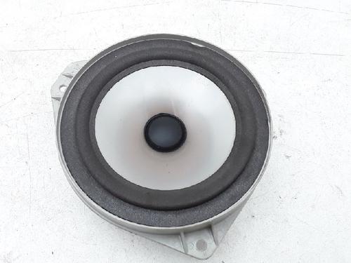 Used Speaker SUBARU FORESTER (SG_) 2.0 X AWD (SG5) (158 hp) 10837777