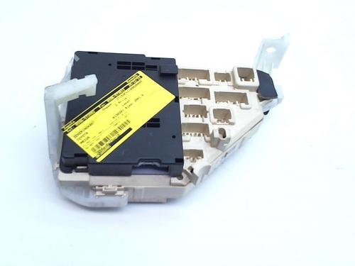 Used Fuse box TOYOTA PRIUS Saloon (_W1_) 1.5 Hybrid (NHW11) (116 hp) 10820212