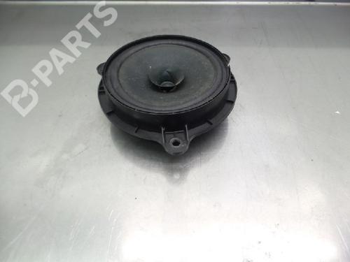 speakers-nissan-note-e12-12-2012-10824991 main image