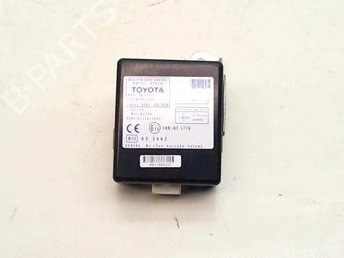 Used Electronic module TOYOTA COROLLA Verso (ZER_, ZZE12_, R1_) 1.6 (ZNR10_, ZNR10R) (110 hp) 10820296